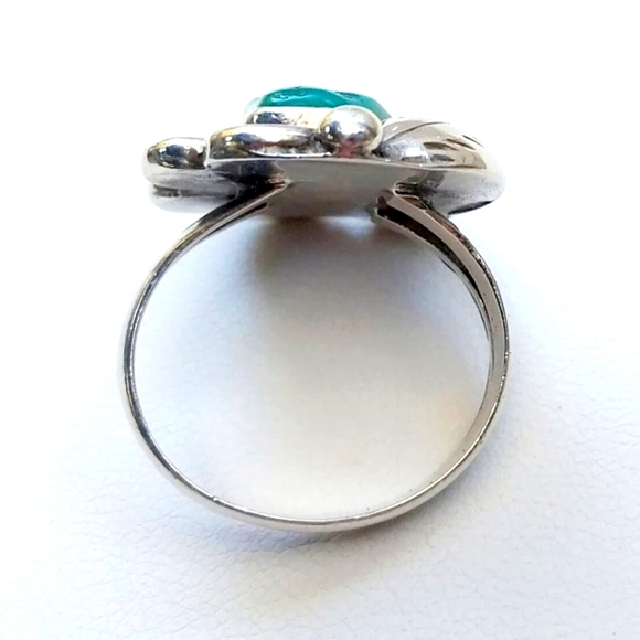 Vintage Navajo Old Pawn Sterling Silver Ring with Rare Green-Blue Turquoise - Picture 6 of 11